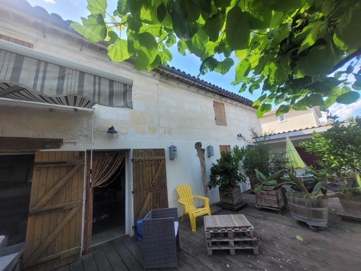 Bed and Breakfast Chez Jeanfi Fronsac  Zewnętrze zdjęcie