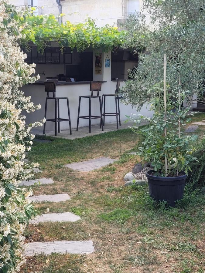 Bed and Breakfast Chez Jeanfi Fronsac  Zewnętrze zdjęcie